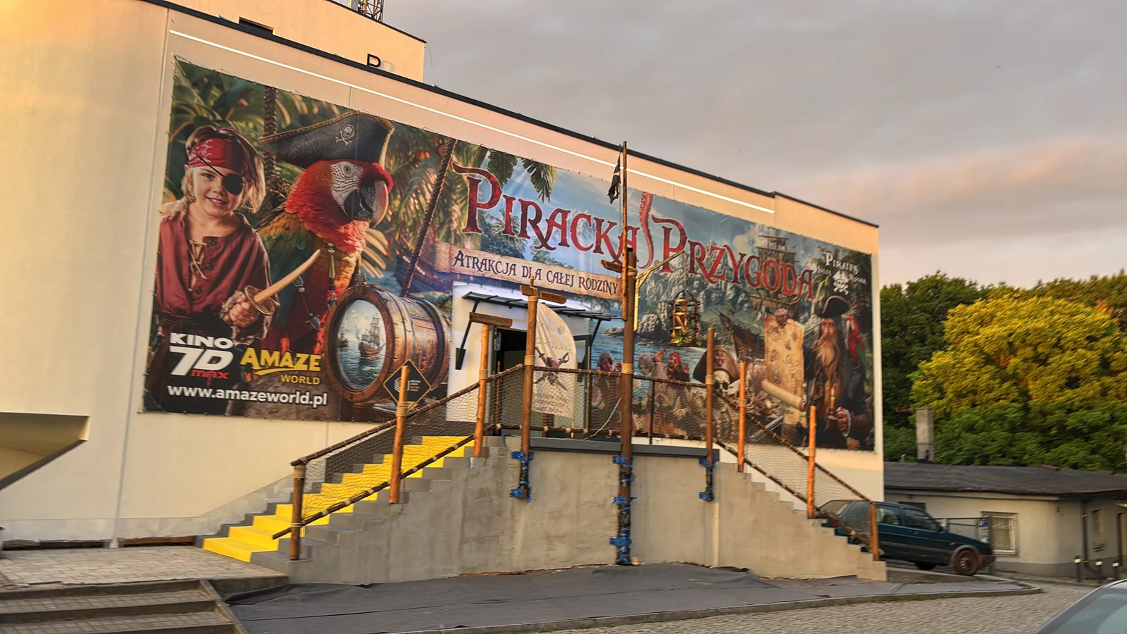 Der Eingang von Pirates Adventure, Promenada Gwiazd 4 in Misdroy